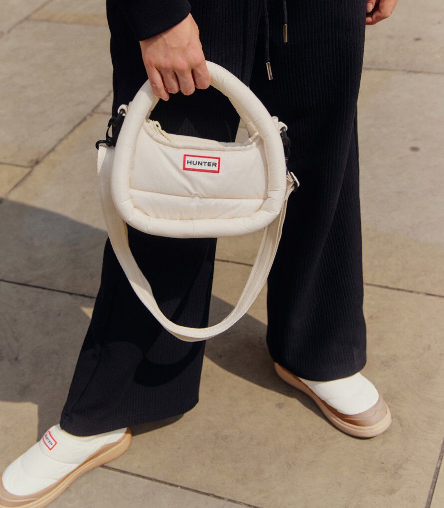 HUNTER「フレイムド パファー ミニ ホーボー」|ショルダー・メッセンジャー|WHW