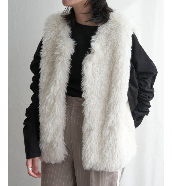 VENCE share style「ボリュームフェイクファーベスト」|ニット・セーター|オフホワイト