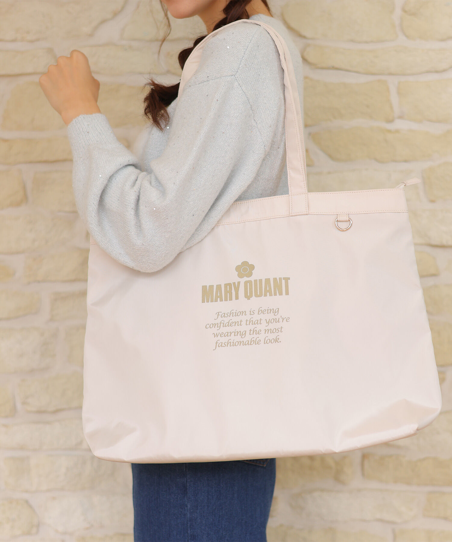 MARY QUANT「ゴールドロゴプリント舟型 トート」|トートバッグ|アイボリー