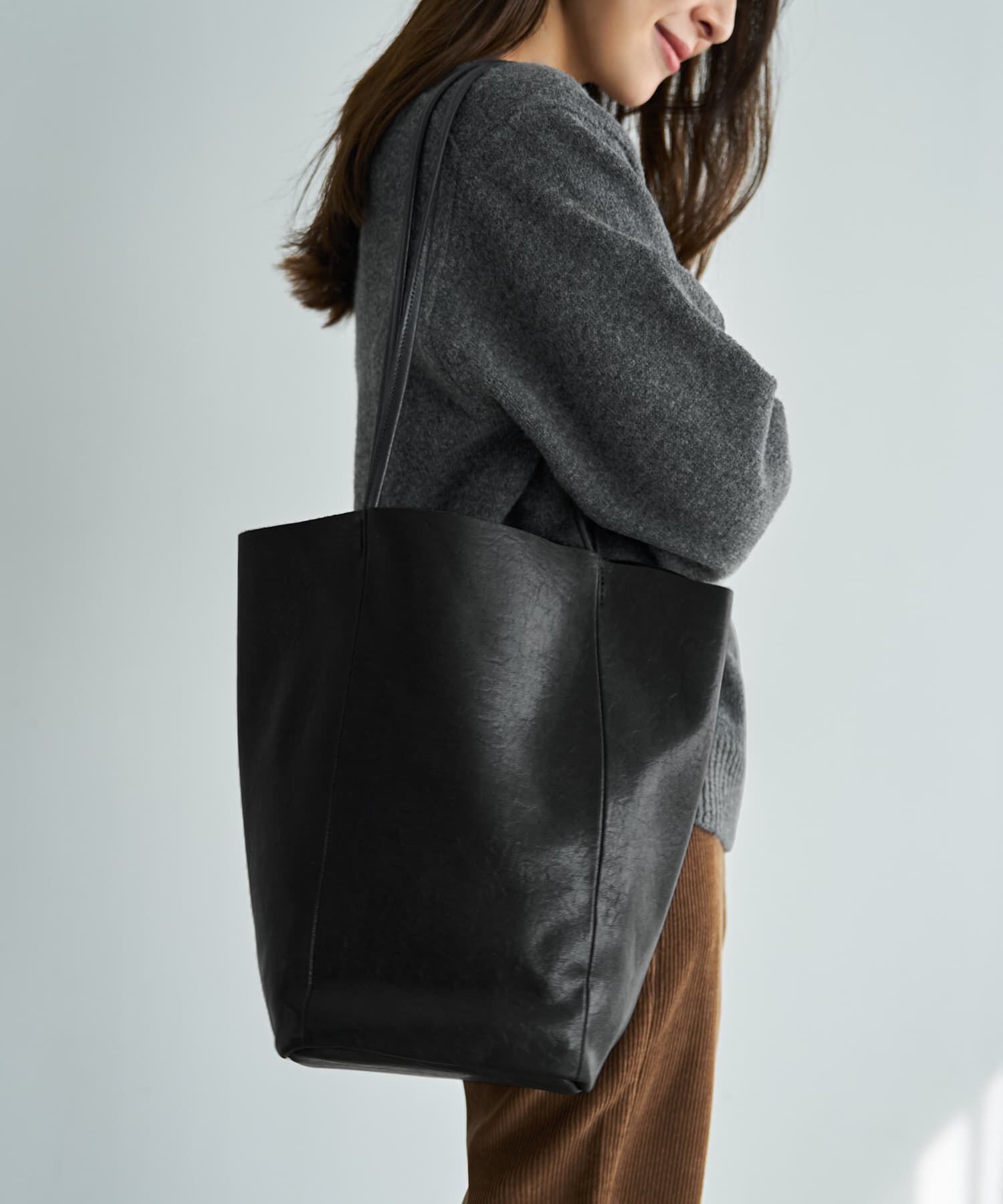 STYLE DELI「本革切りっぱなしバケツトートバッグ」|トートバッグ|ブラック