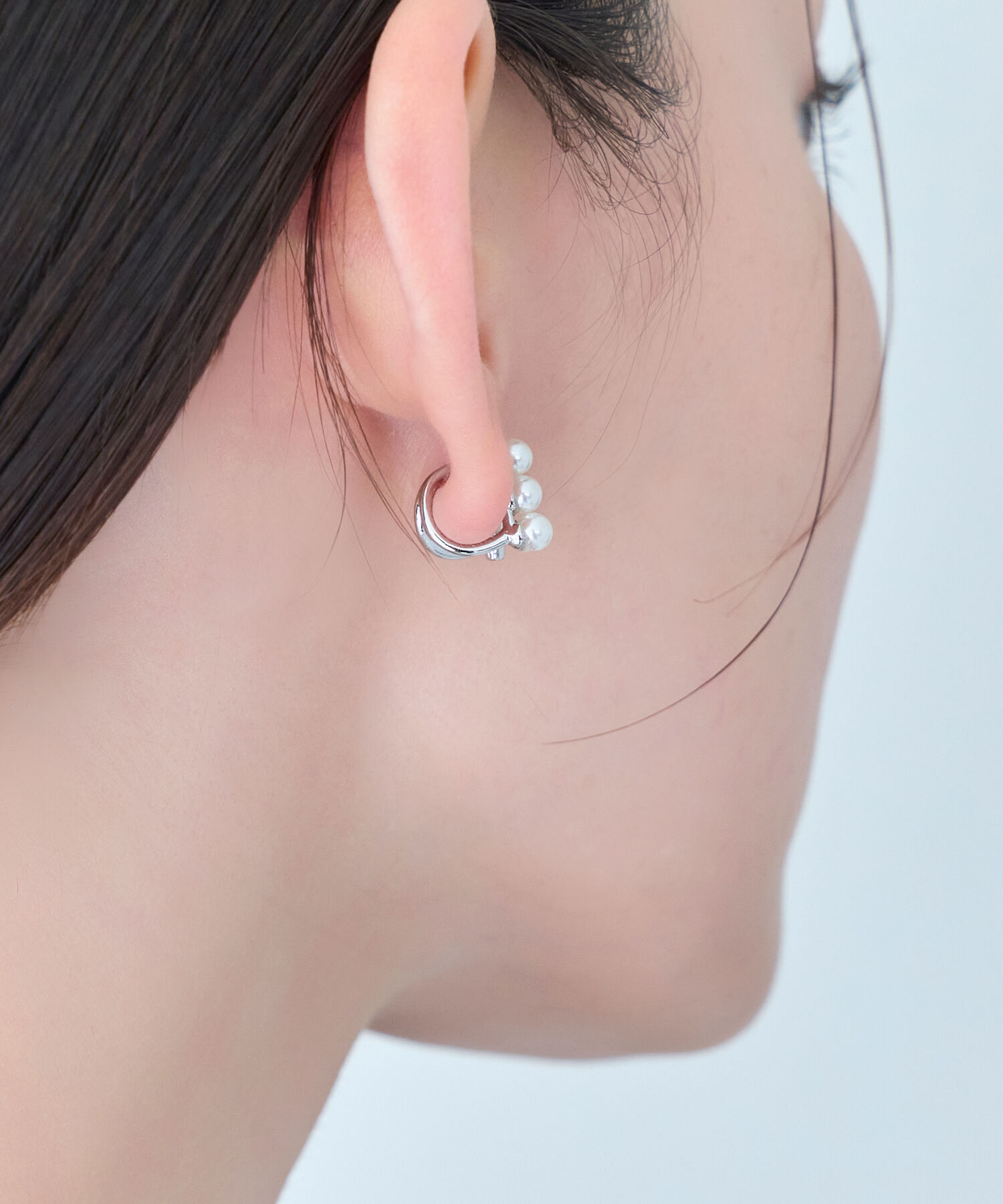 Phoebe「【シリーズ累計販売15000点突破！】ダブルデコレイトカフイヤリング　シルバー」|イヤリング|