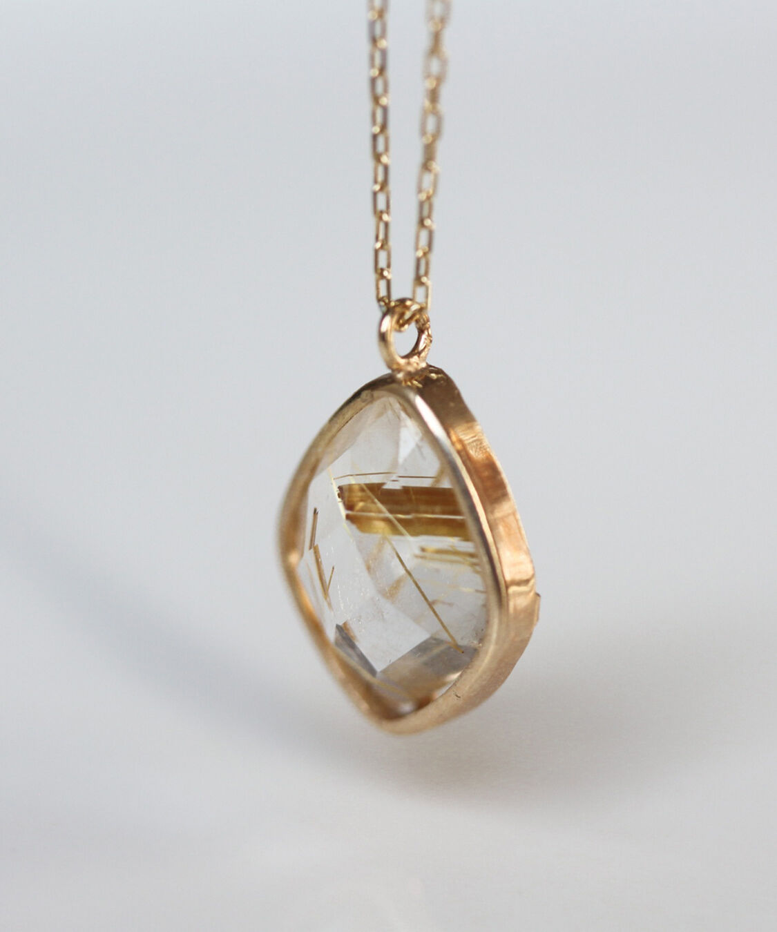  「カラーストーン ネックレス  | K10YG 〈ミルキーアクアマリン / ルチルクォーツ〉」|ネックレス|