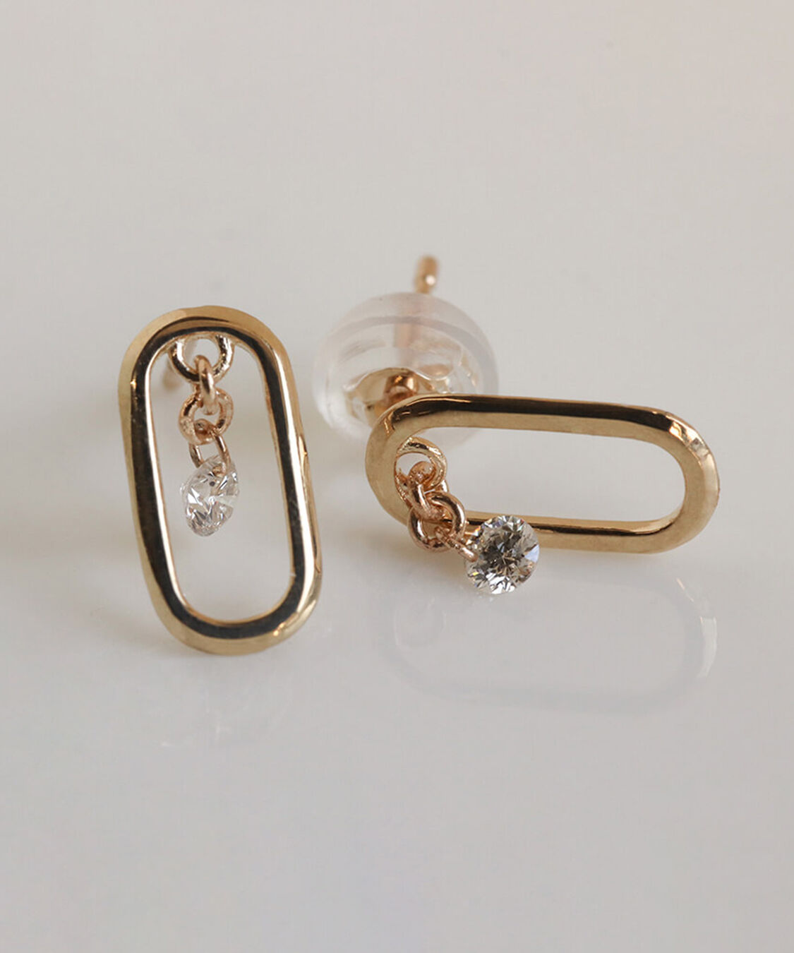  「ダイヤモンド 0.1ct ピアス | K10YG 〈ヌーディー〉」|ピアス|