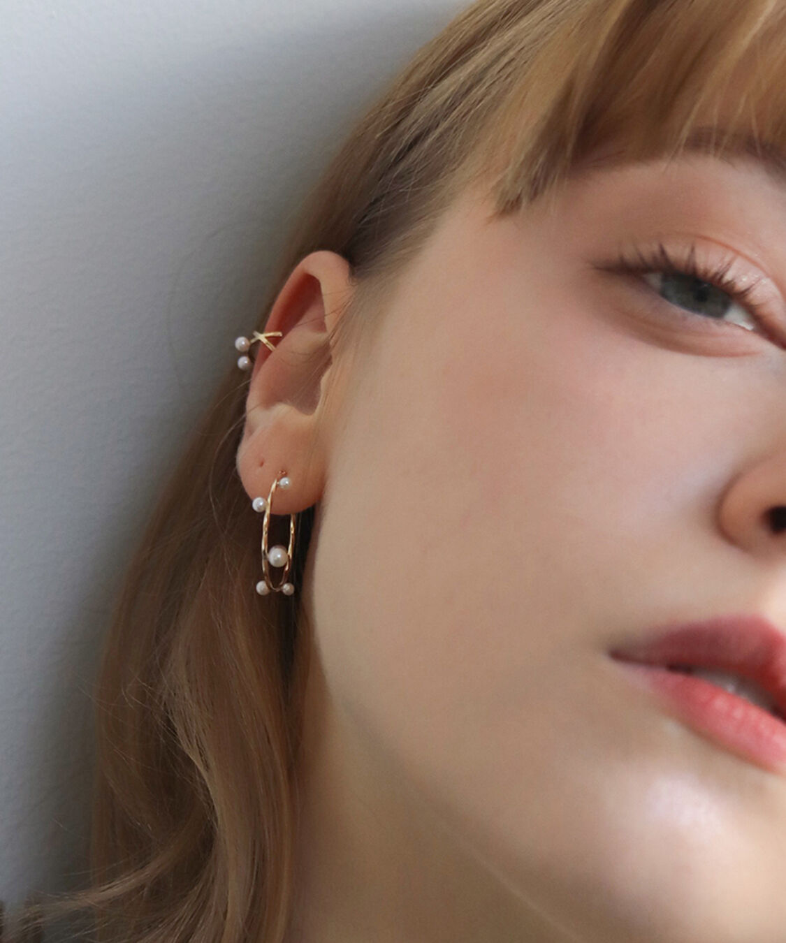  「パール リリー スナップ フープ ピアス| K10YG〈2026 Spring Collection〉」|ピアス|