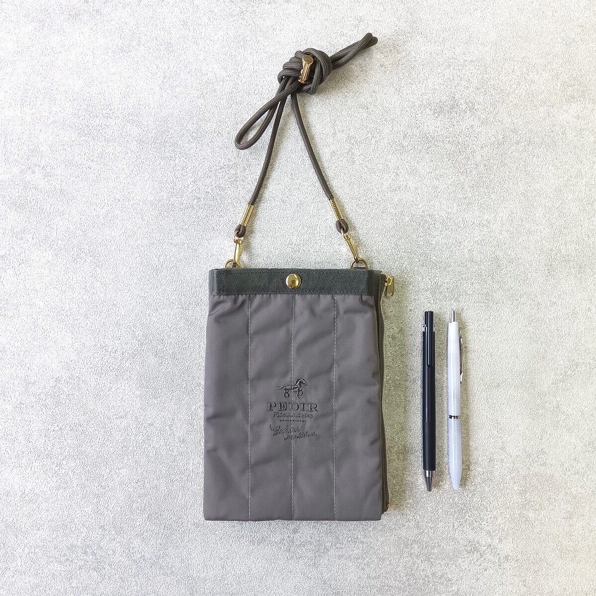 PEDIR「PEDIR(ペディール) ホース Wポケット スマホショルダー」|ショルダー・メッセンジャー|