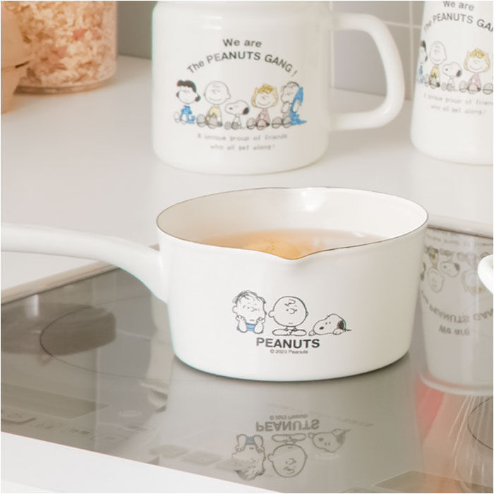 BACKYARD FAMILY「ホーロー ミルクパン スヌーピー 通販 ホーロー鍋 直火 琺瑯鍋 15cm 可愛い かわいい 琺瑯」|食器・キッチングッズ|