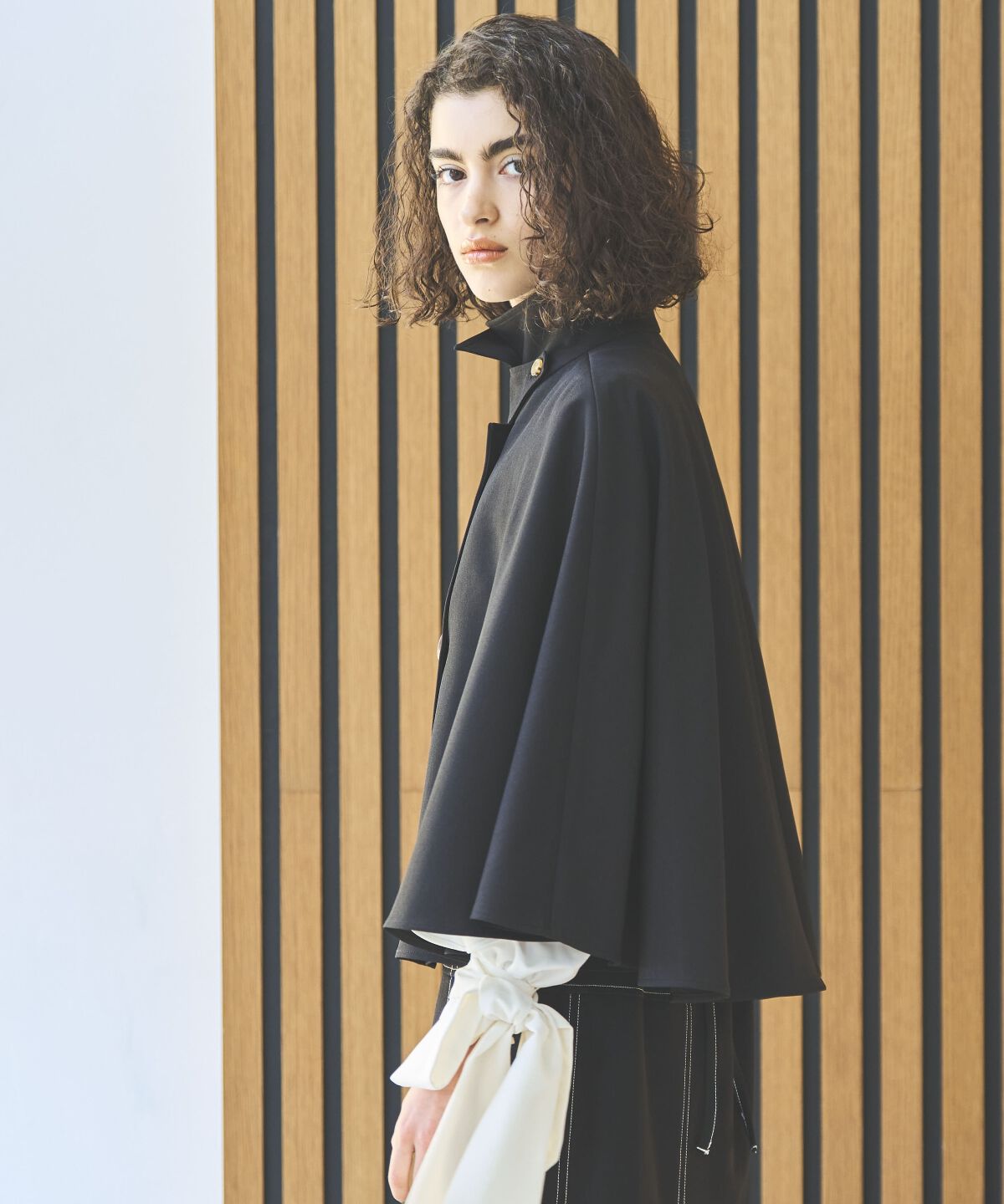 アンドクチュール「ショートケープコート」|その他|