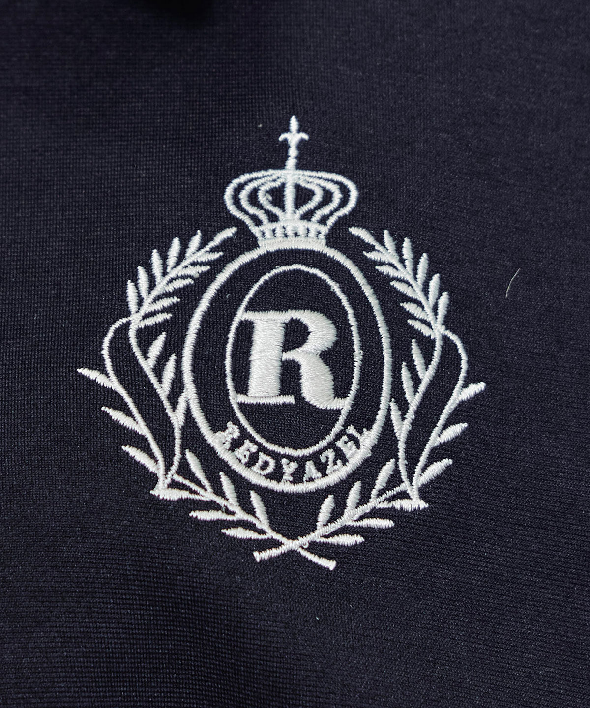 REDYAZEL「エンブレムダブルカラーカットプルオーバー」|Tシャツ・カットソー|