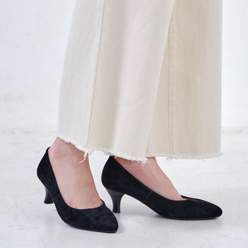 ORiental TRaffic「【アウトレット価格】本革スエードミドルヒールパンプス/R-6003」|パンプス|BLACK