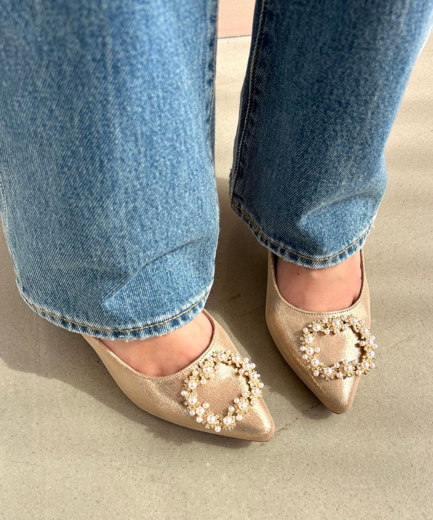 ORiental TRaffic「【オケージョン】パールバックルヒールパンプス/R-2016 パーティー 結婚式 ヒール7cm 人気」|パンプス|GOLD