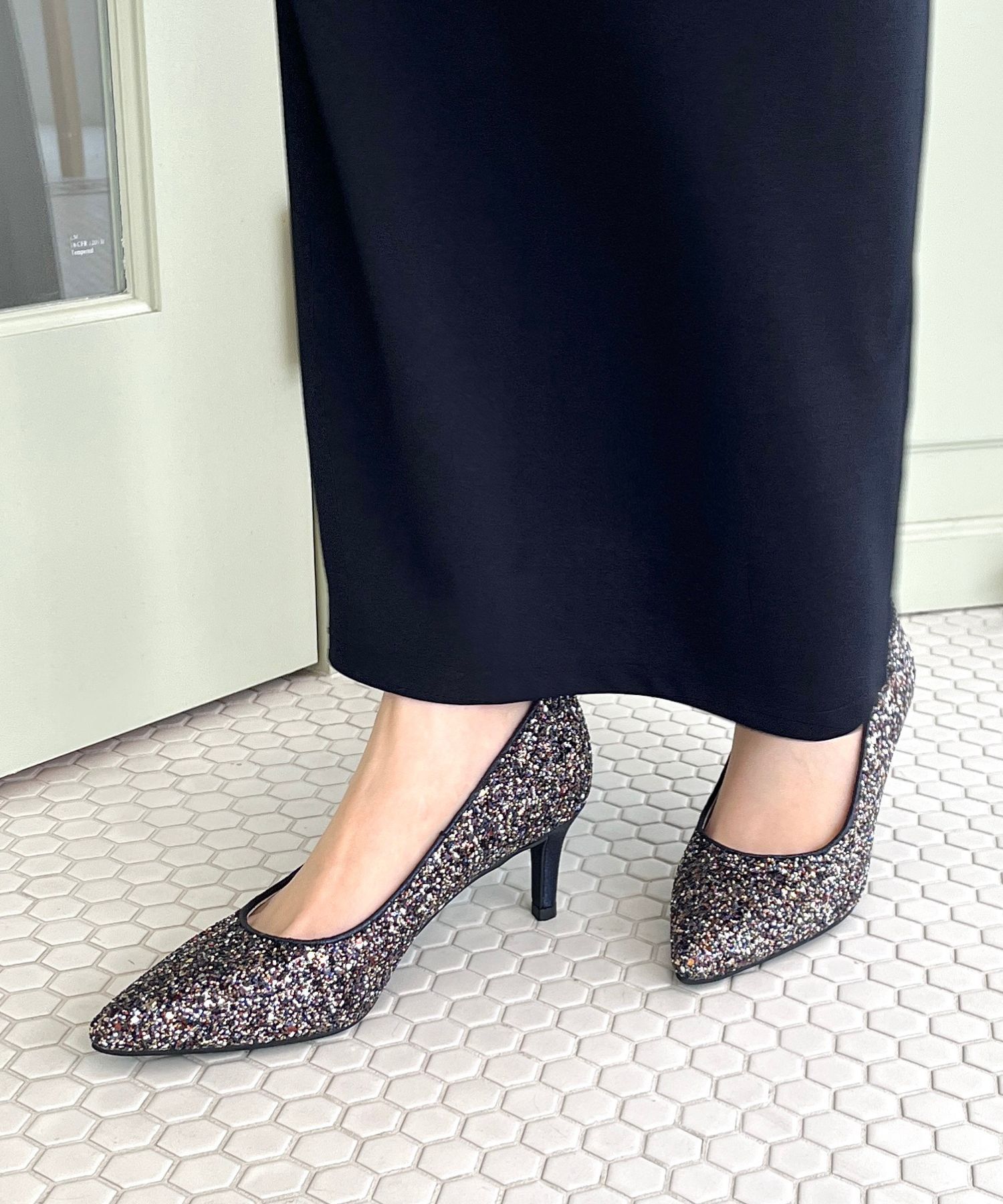ORiental TRaffic「【オケージョン】ポインテッドトゥグリッターパンプス/R-2018 結婚式 パーティー 二次会」|パンプス|NAVY