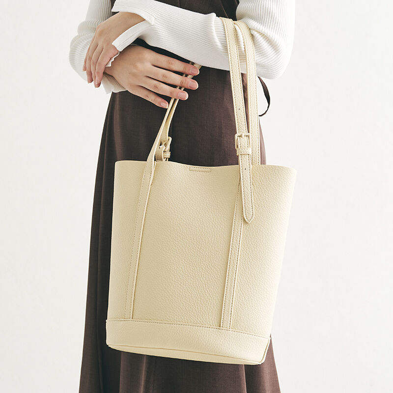 ORiental TRaffic「縦型ソフトレザーショルダーバッグ/BA-212」|トートバッグ|