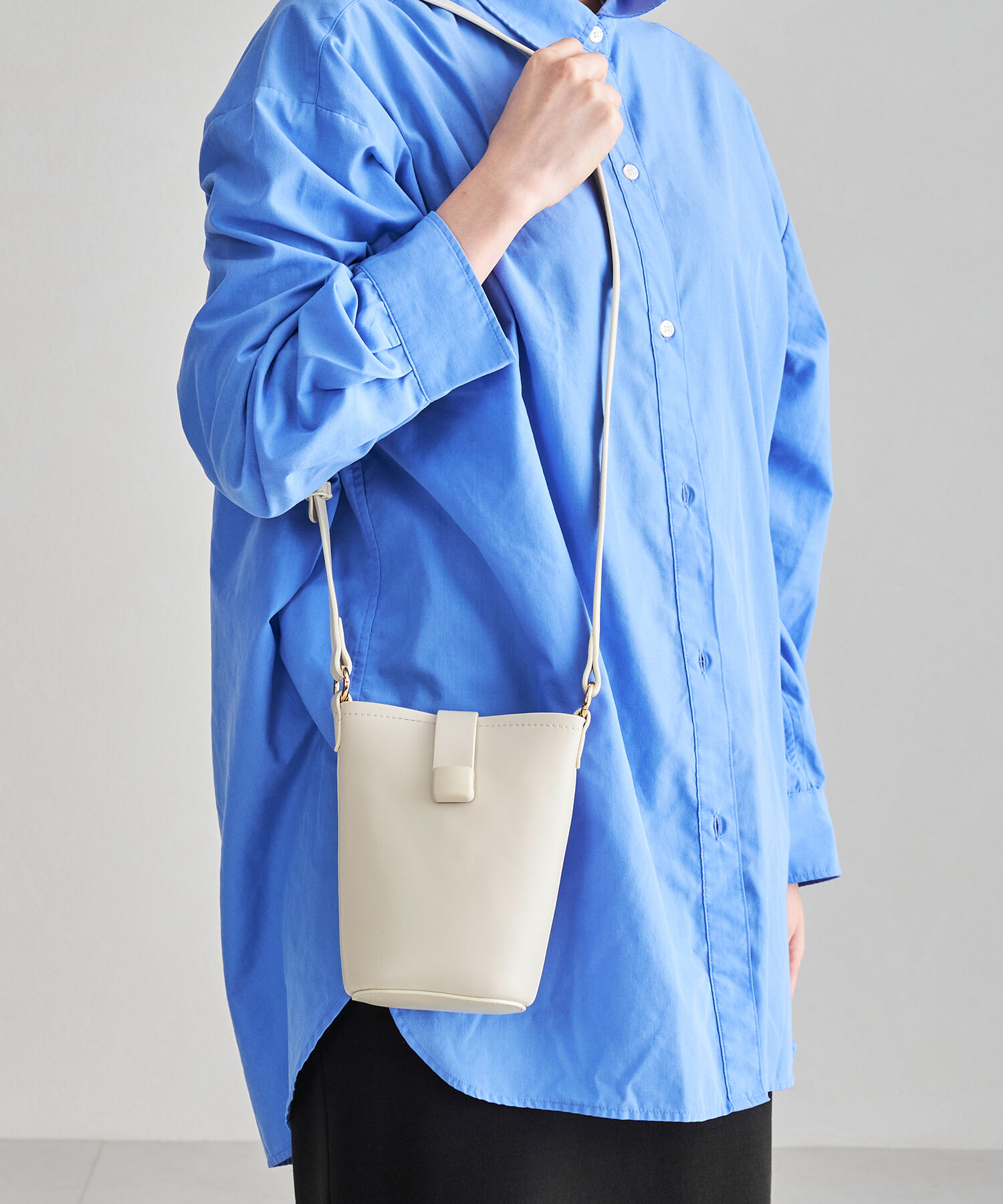 ORiental TRaffic「【BAG】フラップ付きショルダーポーチ/BA-231 ポーチ バッグ　普段使い お出掛け 旅行 カジュアル」|ショルダー・メッセンジャー|