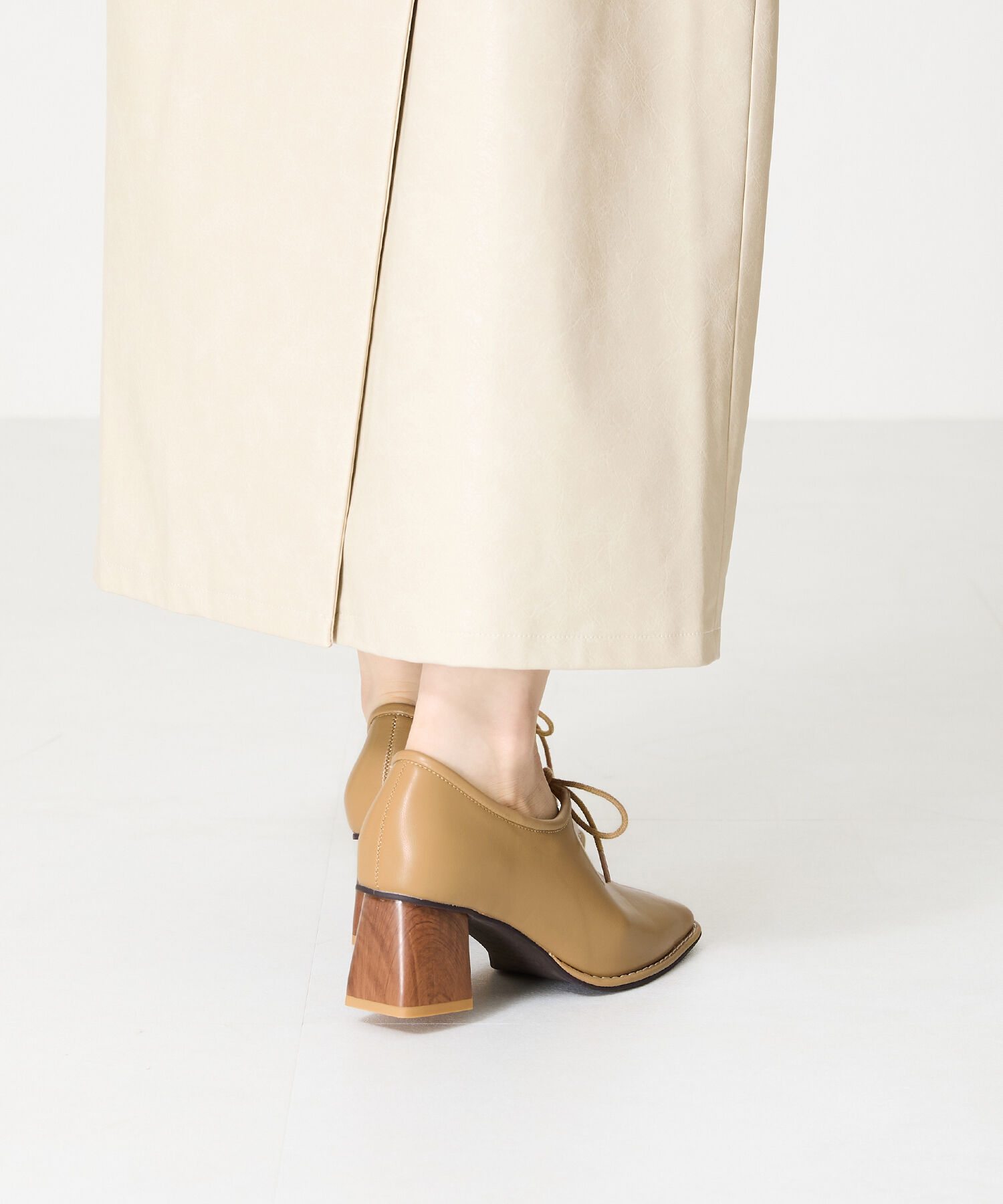 ORiental TRaffic「●2024秋冬新作●ウッドヒール甲深パンプス/41307」|パンプス|