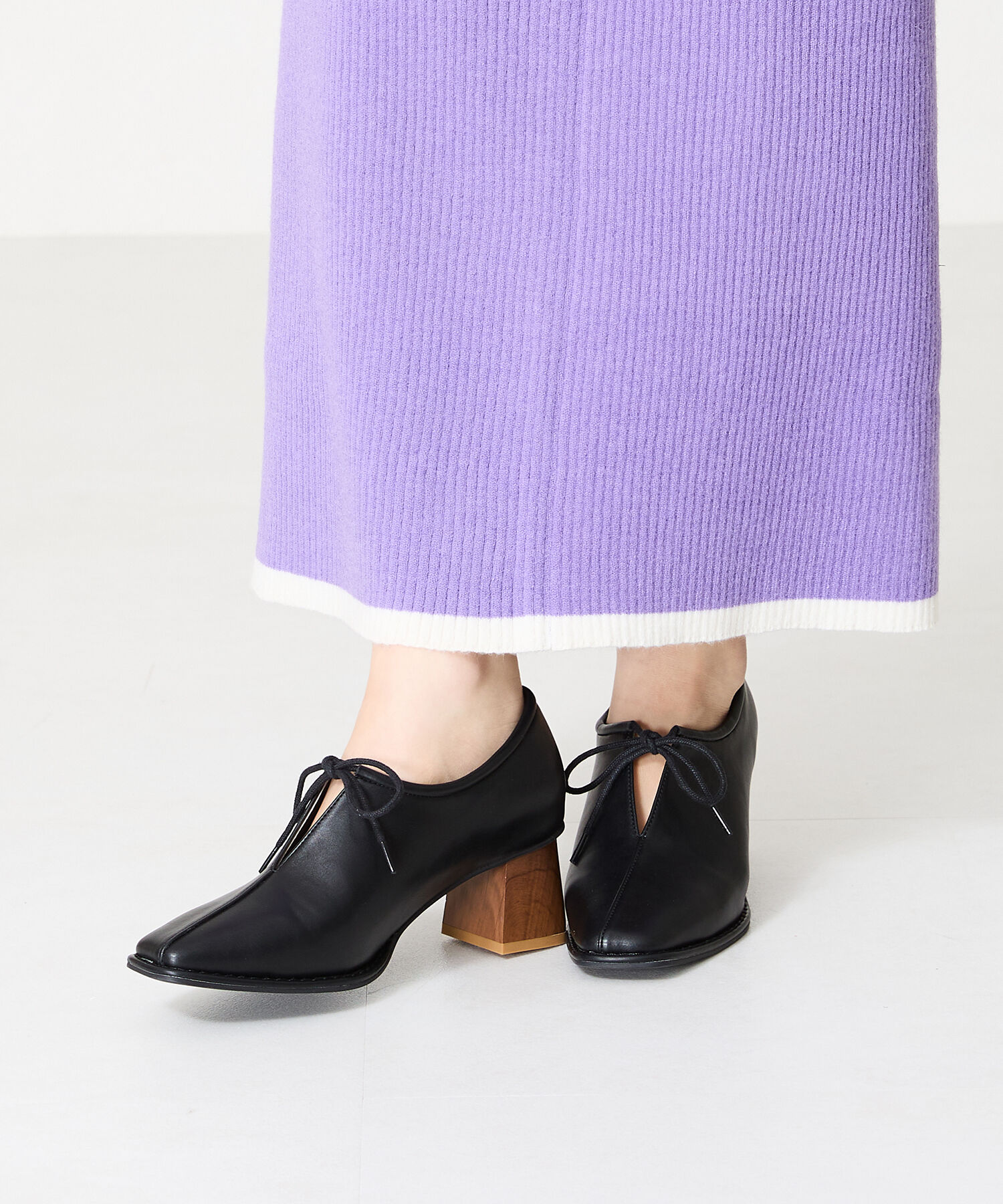 ORiental TRaffic「●2024秋冬新作●ウッドヒール甲深パンプス/41307」|パンプス|