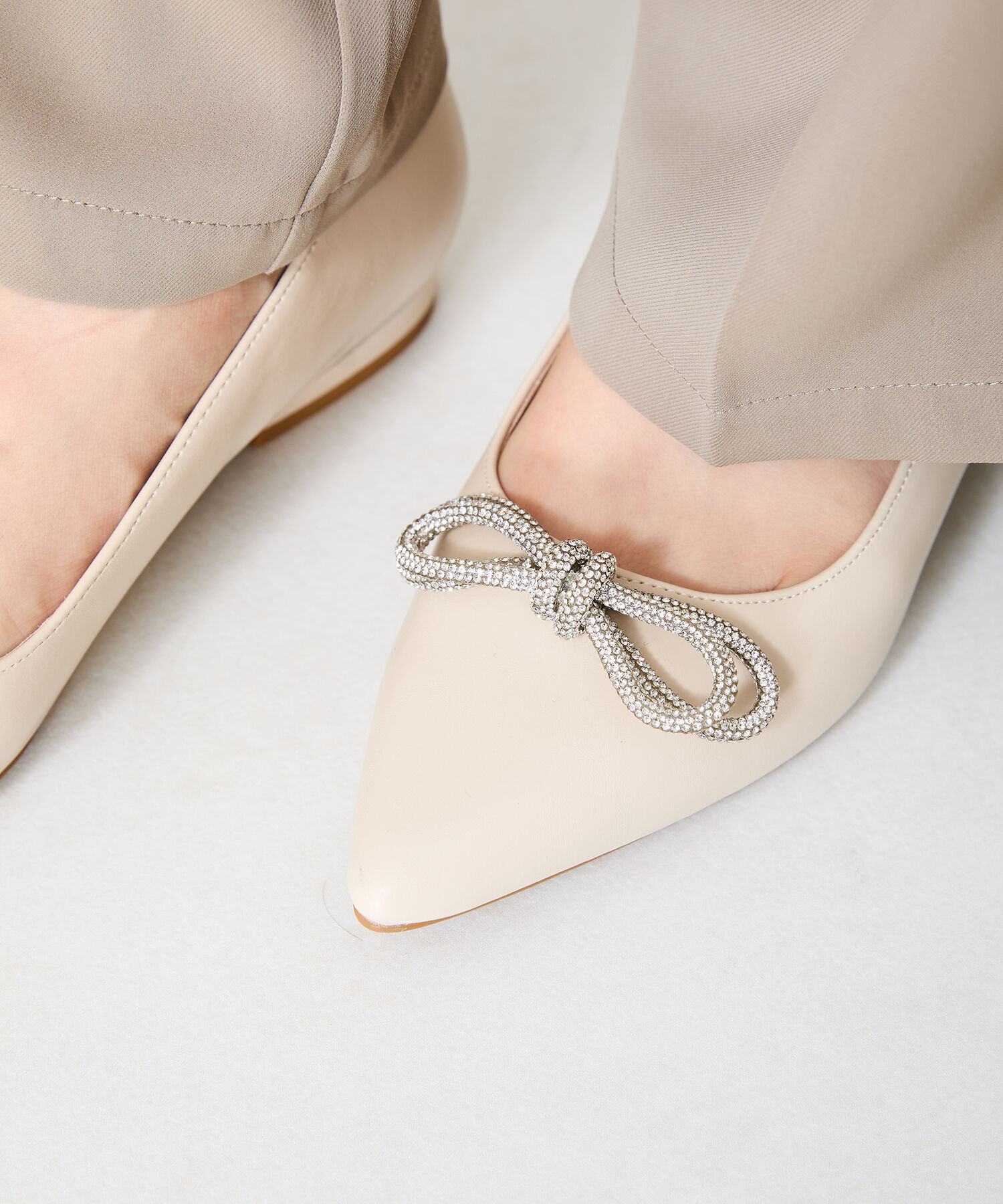 ORiental TRaffic「【トレンド】ビジューリボンフラットパンプス/41310 人気 トレンド パンプス 売れてる 上品」|パンプス|