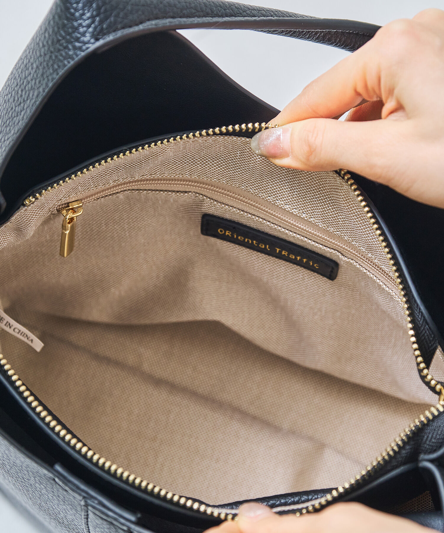 ORiental TRaffic「ショルダーホーボー バッグ /BA-257 ショルダーバッグ オフィスバッグ 大容量バッグ」|ショルダー・メッセンジャー|