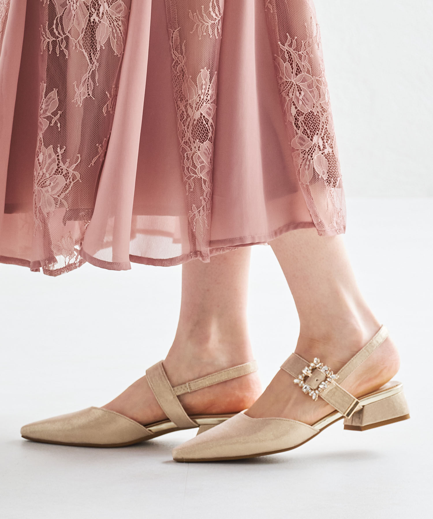 ORiental TRaffic「【オケージョン】ビジューバックストラップローヒールパンプス/MOR111」|パンプス|