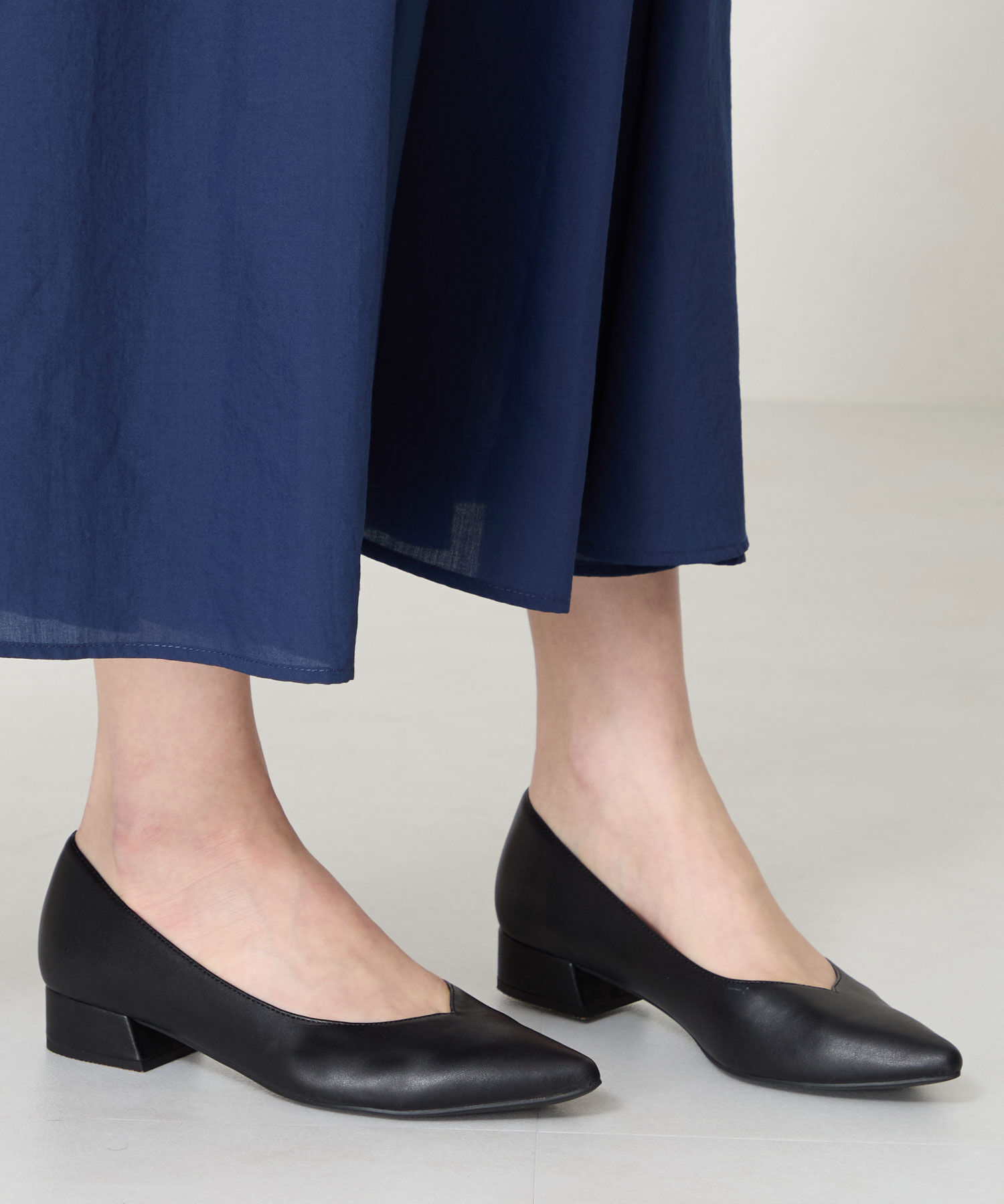 ORiental TRaffic「【WEB限定】スリットカット ポインテッドトゥ ヒール パンプス /55105 通勤 Vカット シンプル」|パンプス|