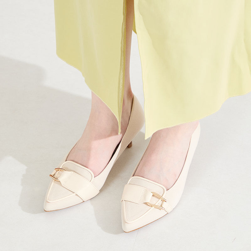 WA Oriental TRaffic「●2026春夏新作●サイドバックルポインテッドトゥパンプス/62104」|パンプス|