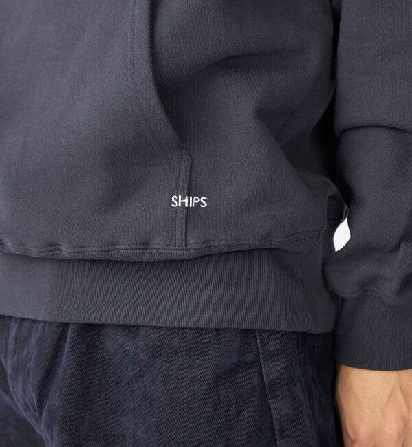 SHIPS「【WEB限定】SHIPS: マイクロ SHIPS 刺繍 ロゴ 裏毛 スウェット プルオーバーパーカー」|パーカー|