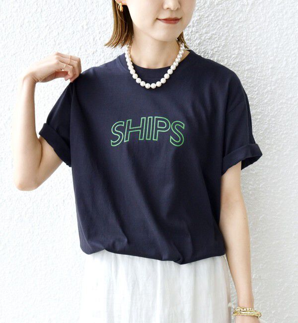 SHIPS for women「《一部追加予約》【WEB限定】 SHIPS ラウンド プリント ロゴ TEE」|Tシャツ・カットソー|ダークブルー