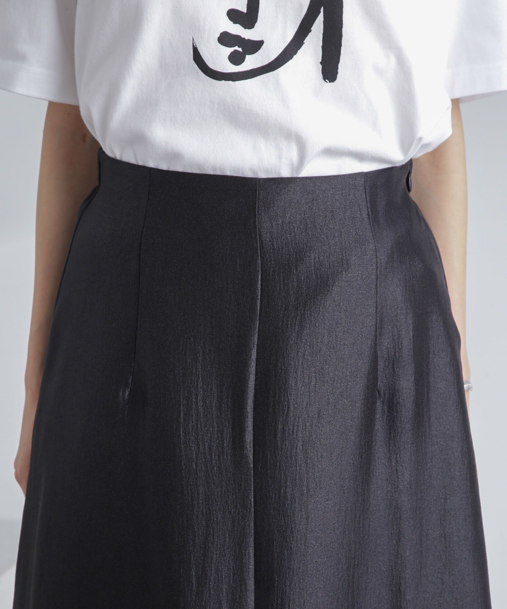 nano･universe「シャイニーサテンロングスカート」|スカート|