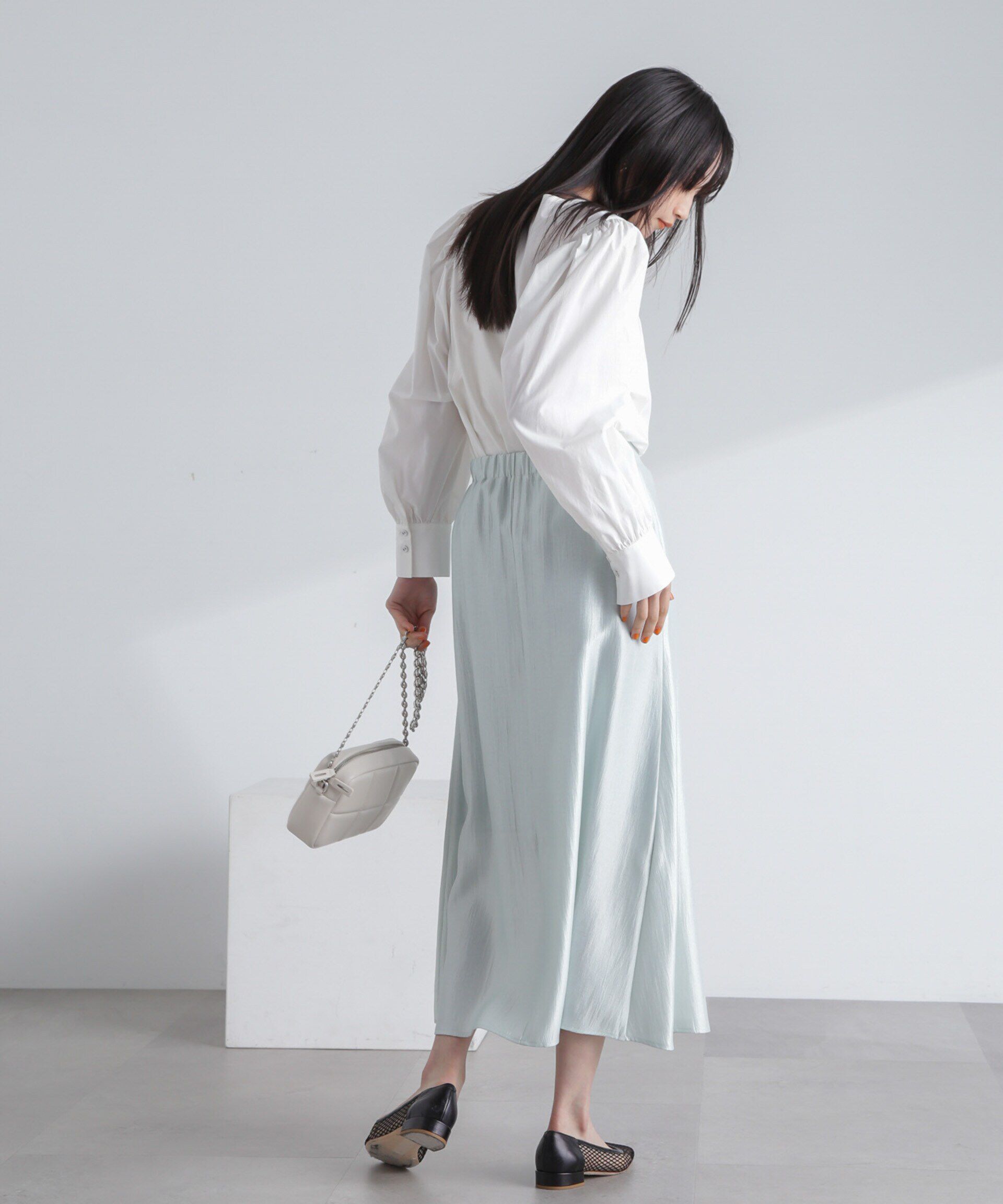 nano･universe「シャイニーサテンロングスカート」|スカート|