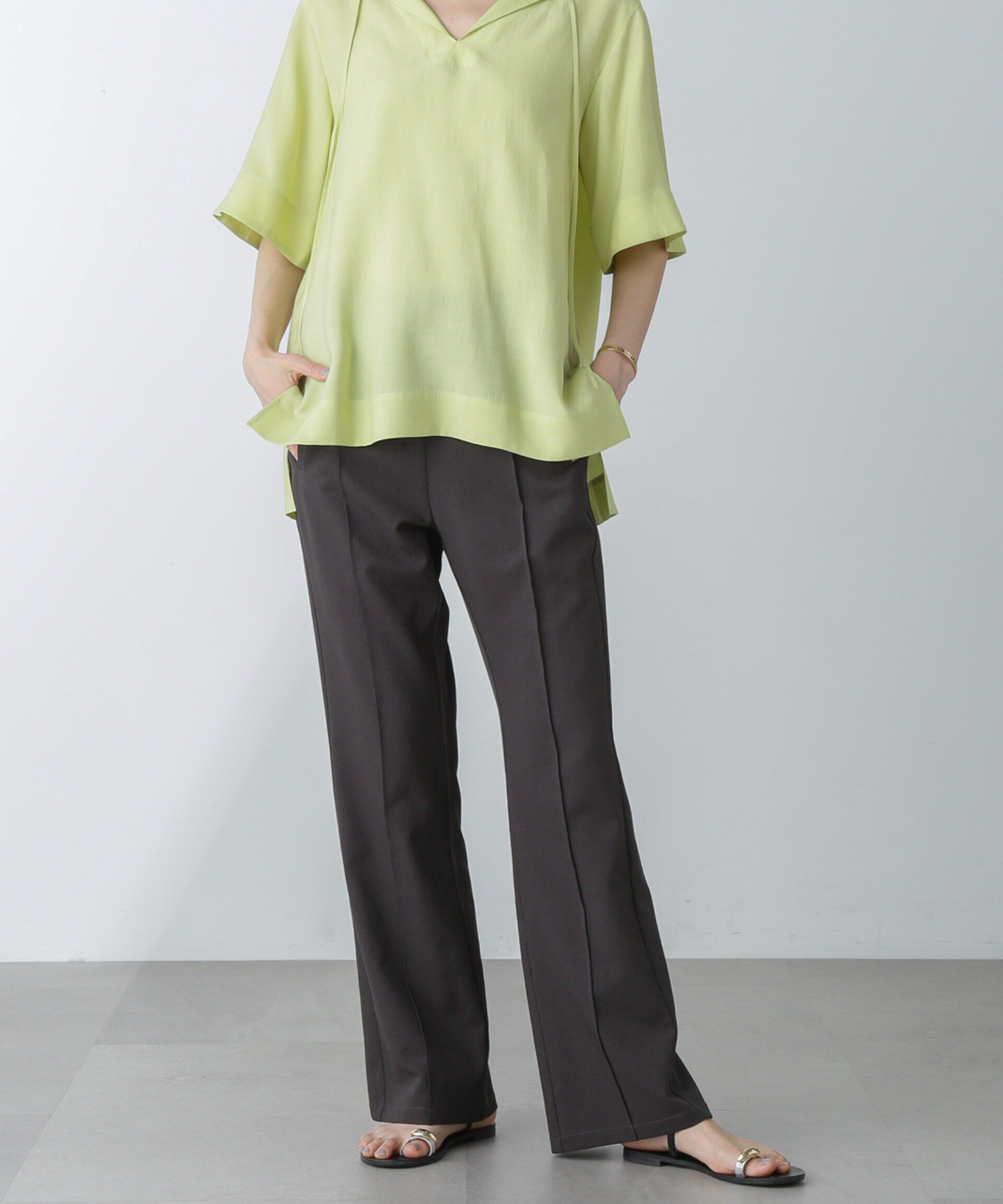 nano･universe「バックスリットトラックパンツ」|チノ|