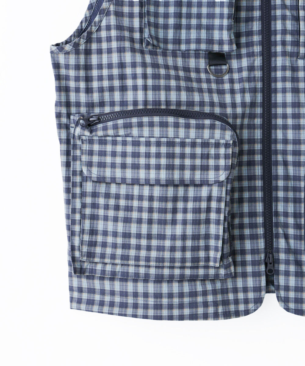 nano･universe「「HOTEL PALACE」オテルパラス デジタルプリントトラベルチェックベスト」|ダウンベスト・ベスト|