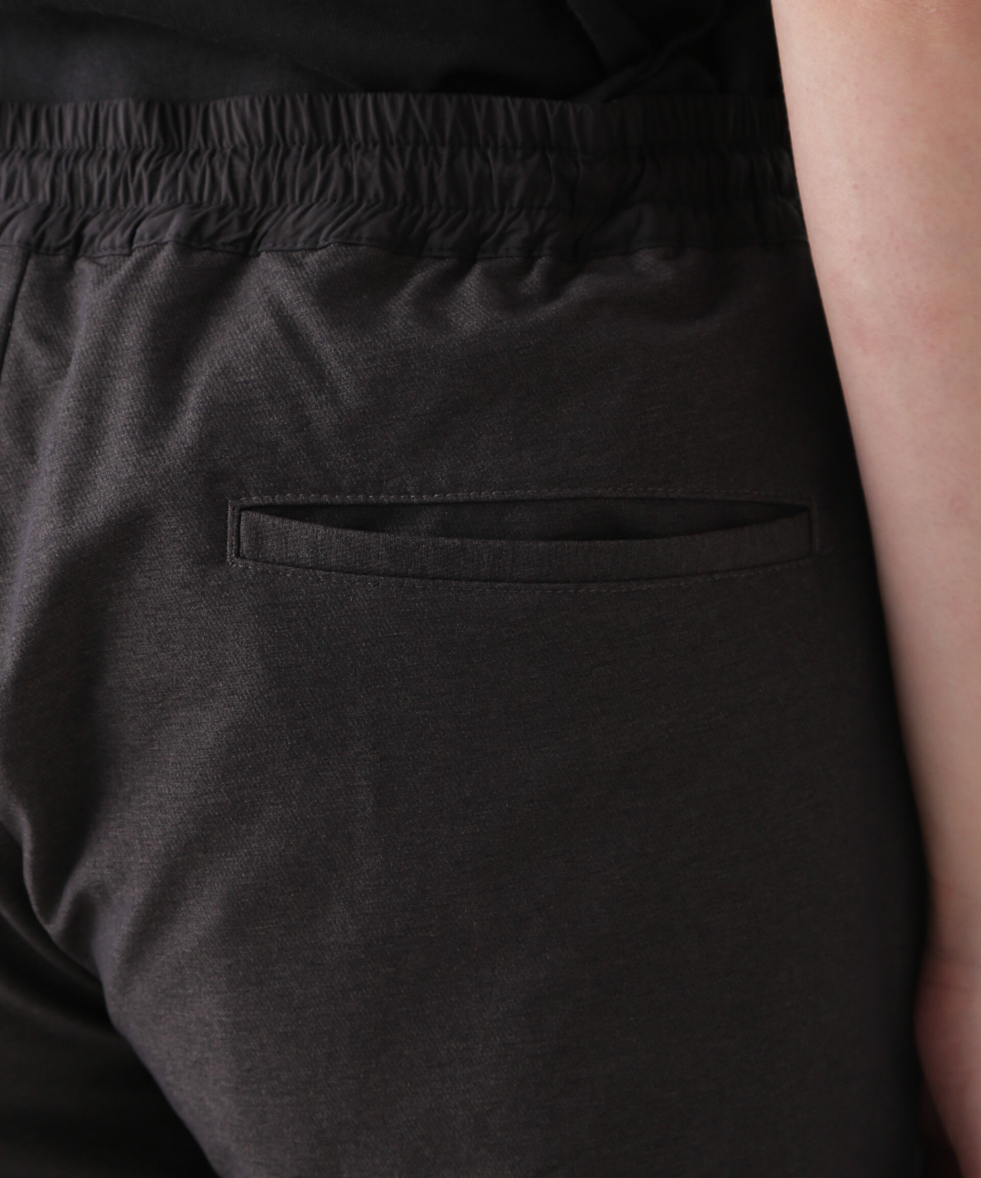 nano･universe「ハイストレッチスポーティーテーパードイージーパンツ」|チノ|