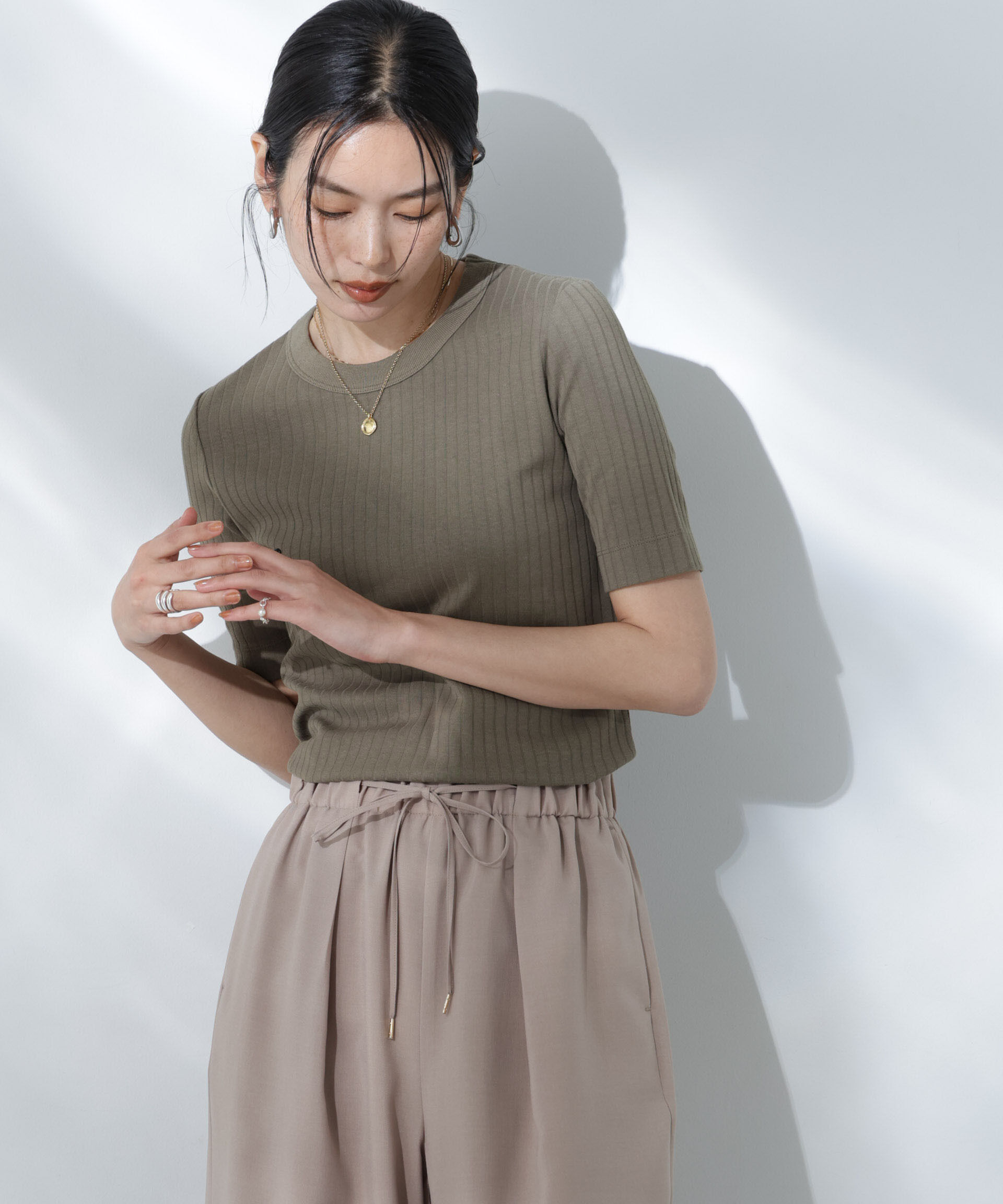 nano･universe「Anti Soaked(R) 汗染み防止クルーネックリブTシャツ」|Tシャツ・カットソー|カーキ