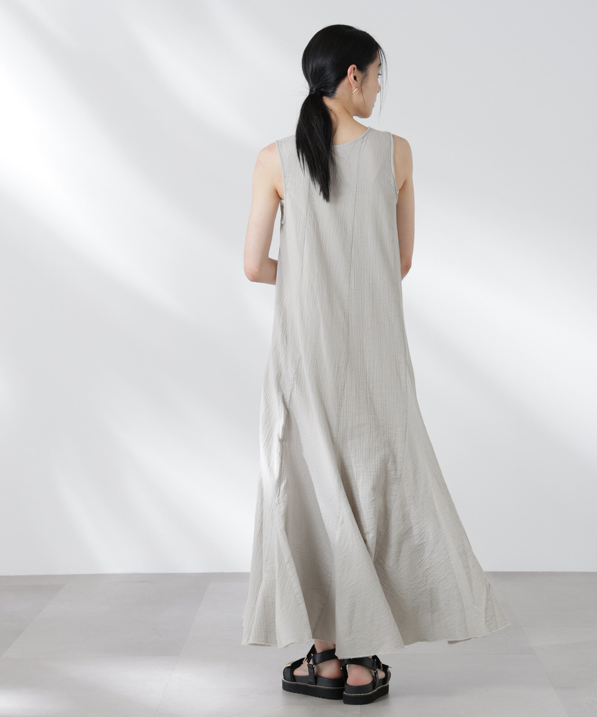 nano･universe「GREYCHORD/ASHLEY スリーブレスドレス」|ワンピース|