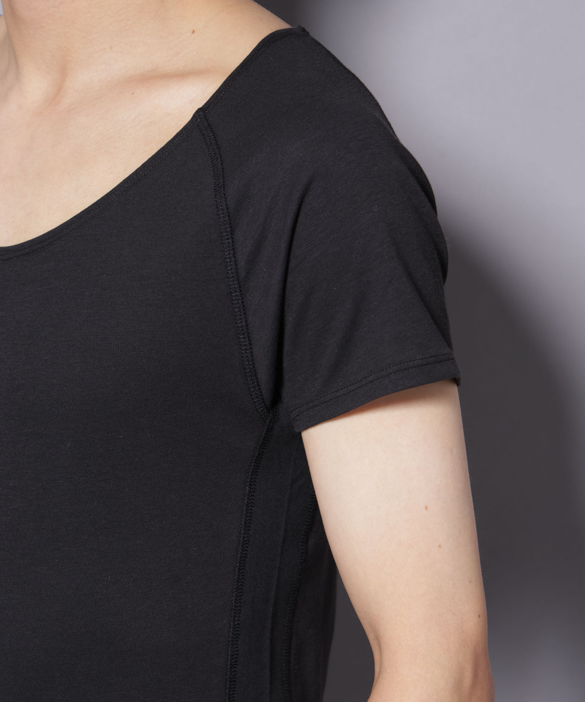 nano･universe「Anti Soaked(R)  Plus インナーTシャツ 半袖」|Tシャツ・カットソー|