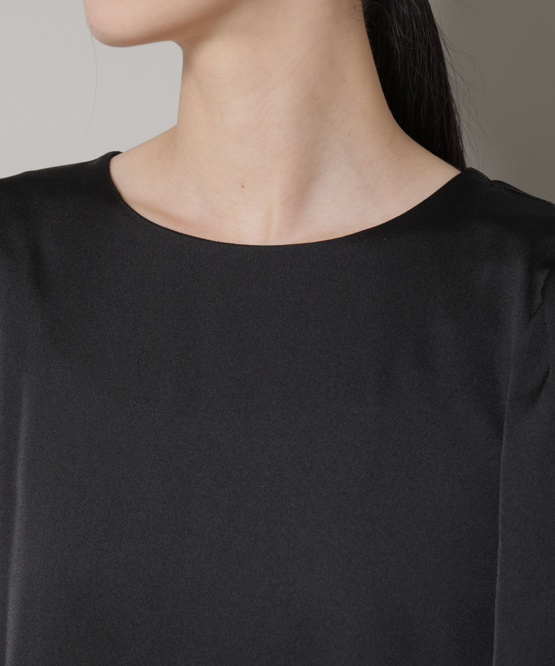 nano･universe「異素材切り替えギャザーサテンワンピース」|ワンピース|