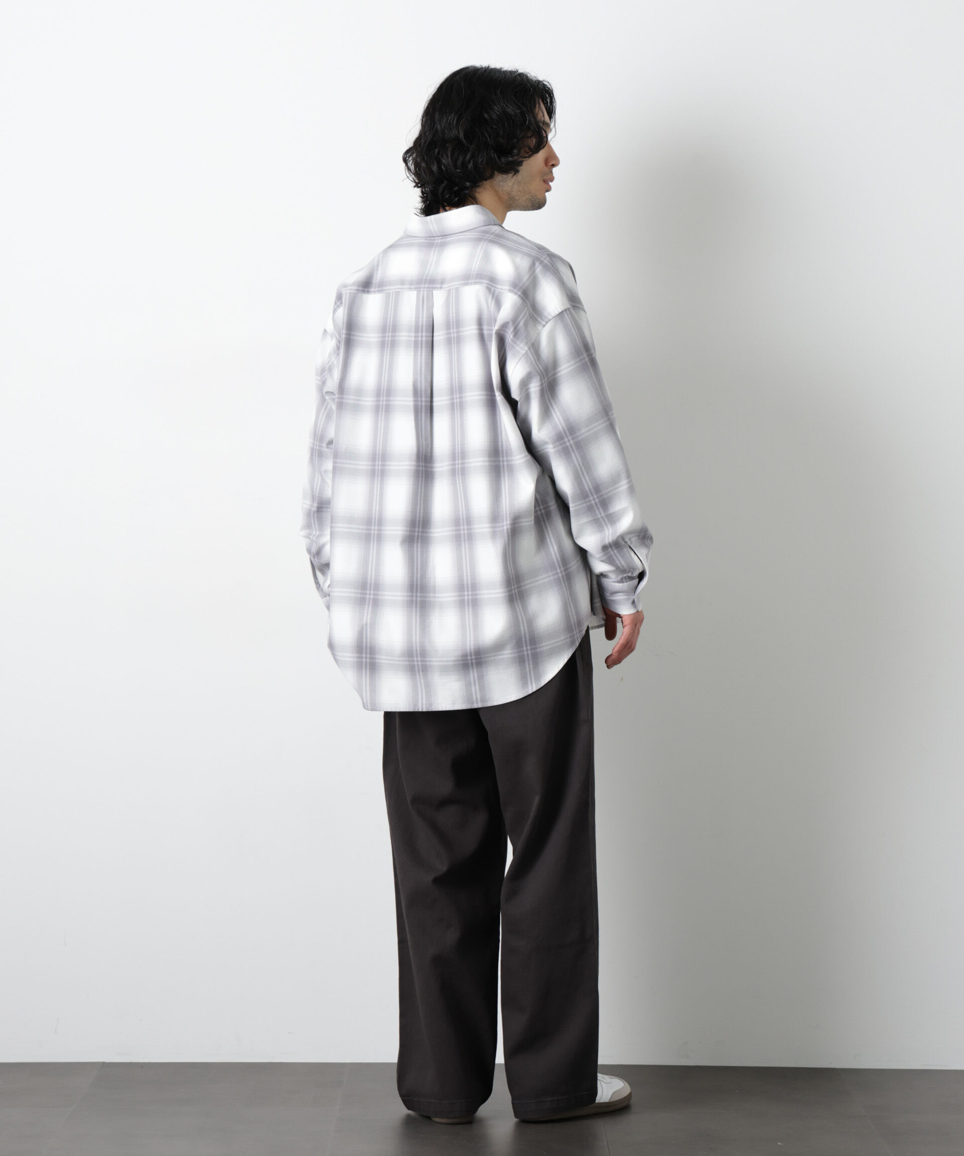 nano･universe「イージーバギーパンツ」|チノ|