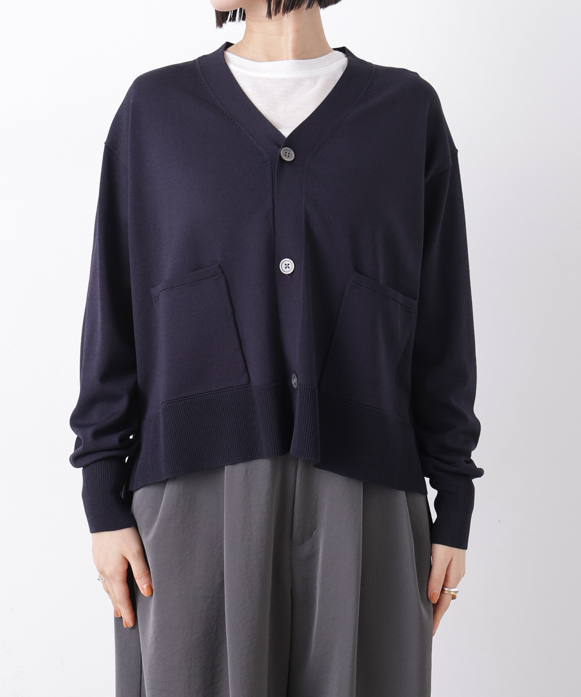 nano･universe「洗濯機洗い可UVカット接触冷感Vネックカーディガン」|ニット・セーター|
