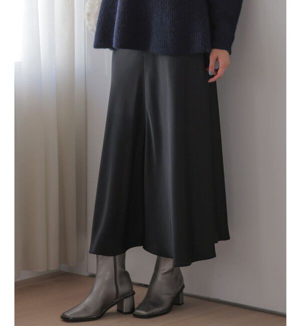 組曲「【WEB限定】サテンナロー スカート」|スカート|ブラック系