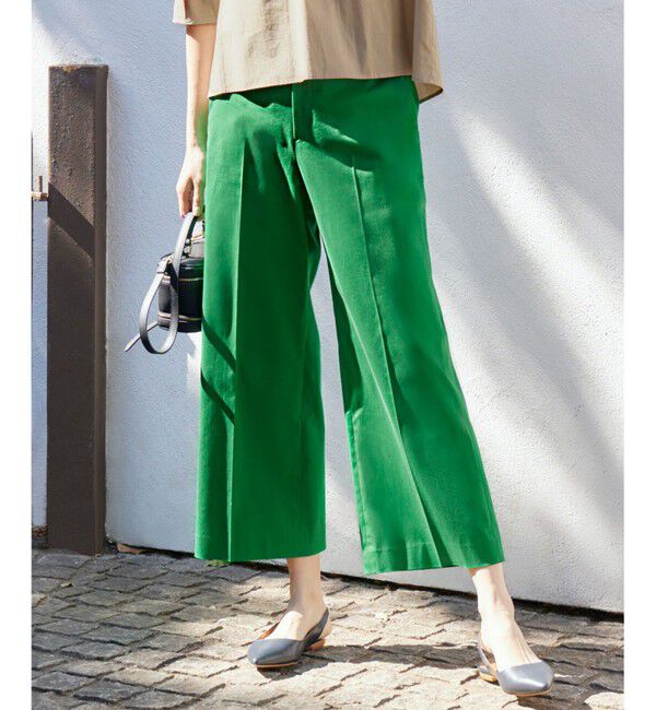 自由区「【カタログ掲載・定番人気・新色追加】コットンサテンクロップド丈ワイドストレート パンツ」|その他|グリーン