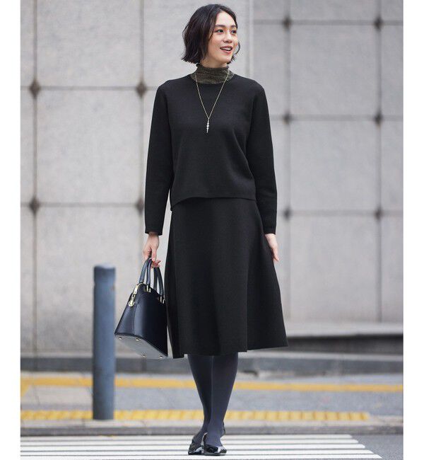 自由区「【WEB限定カラーあり・洗える】リバーシブルニット セットアップ(プルオーバー&times;フレアスカート)」|スーツ|