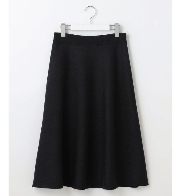 自由区「【WEB限定カラーあり・洗える】リバーシブルニット セットアップ(プルオーバー&times;フレアスカート)」|スーツ|