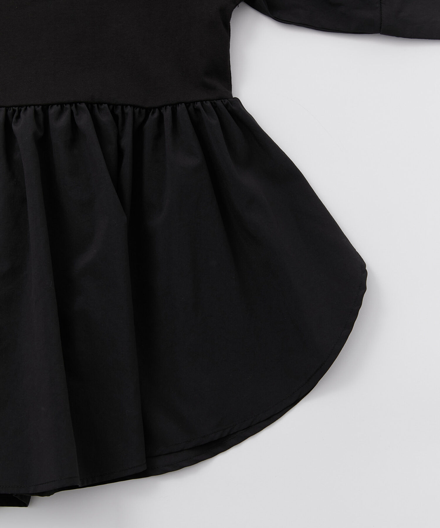 ADAM ET ROPE'「【再入荷・サステナブル・洗える・UVカット】バウンスカフスプルオーバー」|Tシャツ・カットソー|