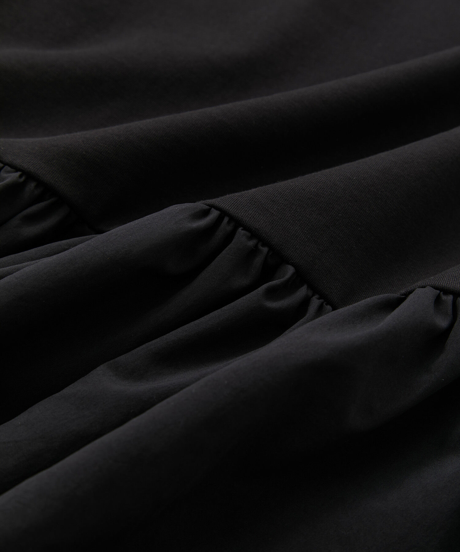 ADAM ET ROPE'「【再入荷・サステナブル・洗える・UVカット】バウンスカフスプルオーバー」|Tシャツ・カットソー|