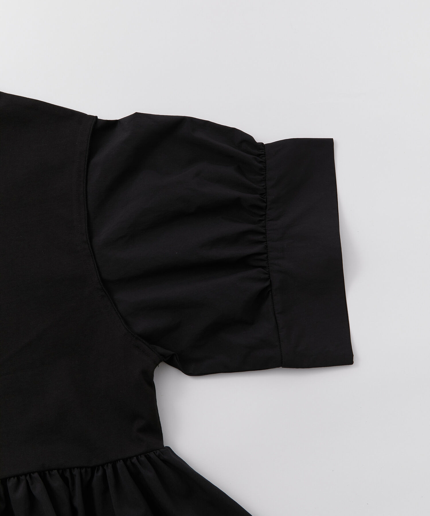 ADAM ET ROPE'「【再入荷・サステナブル・洗える・UVカット】バウンスカフスプルオーバー」|Tシャツ・カットソー|