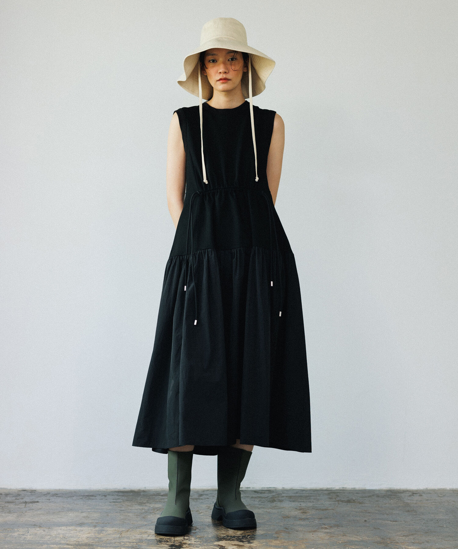 ADAM ET ROPE'「晴雨兼用ボリュームソールミドル丈ブーツ」|その他|