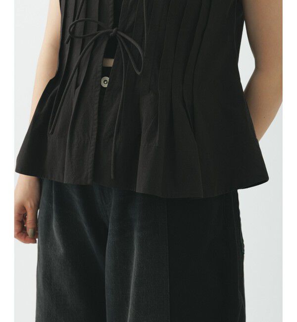 ADAM ET ROPE'「【サステナブル】タックフレアジレブラウス」|シャツ・ブラウス|