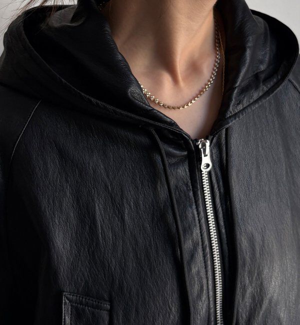  「【WEB限定】フェイクレザーショートフーディージャケット」|ブルゾン・スタジャン|