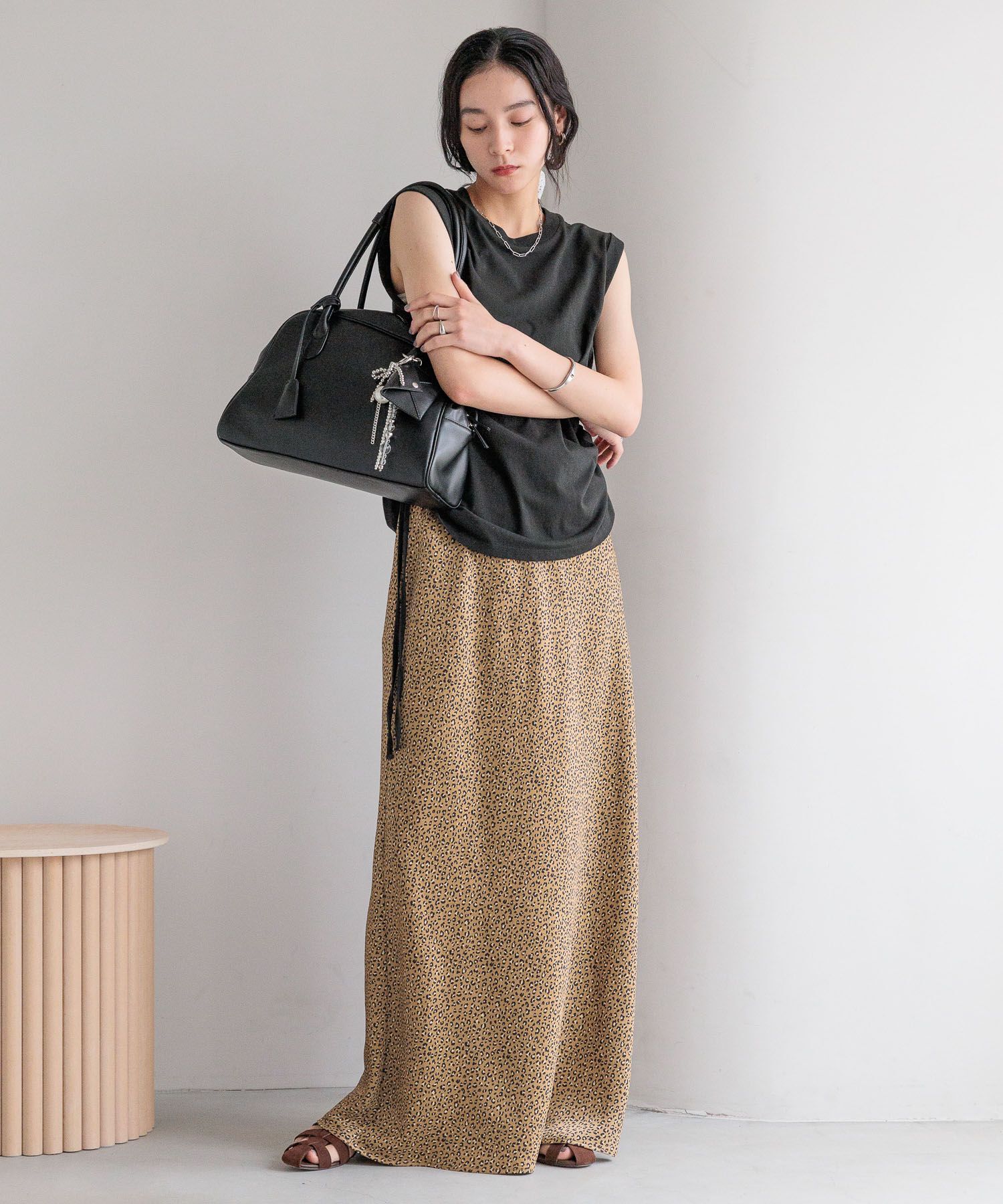 LOWRYS FARM「ストレッチサテンスカート」|スカート|