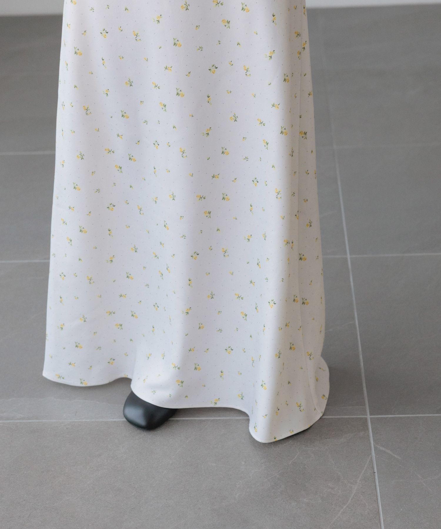 LOWRYS FARM「ストレッチサテンスカート」|スカート|