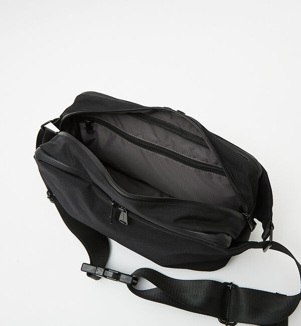 alfredoBANNISTER「【軽量、撥水】9L 素材切替 ユーティリティ スリング ボディバッグ」|その他|